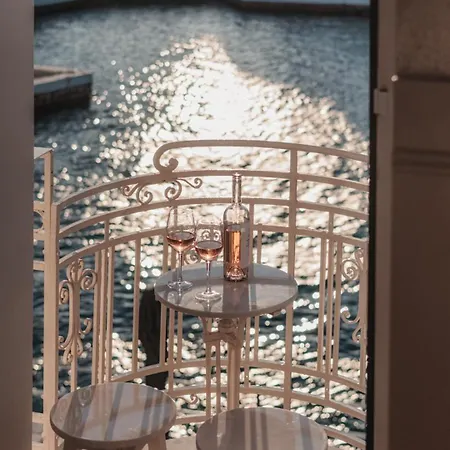 Luxury By Lato *